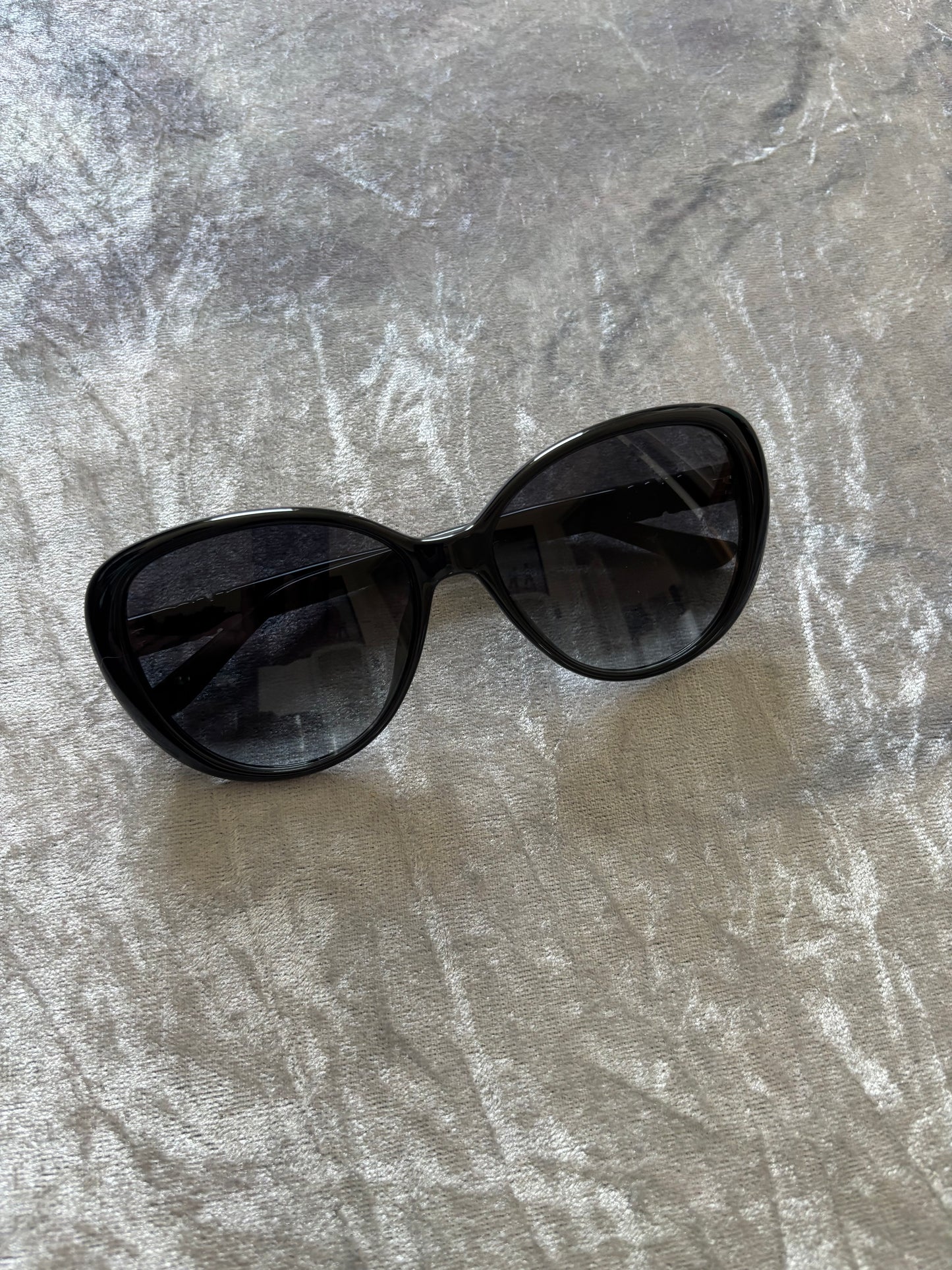 Jimmy Choo – "Classic Curve" Black Sunglasses