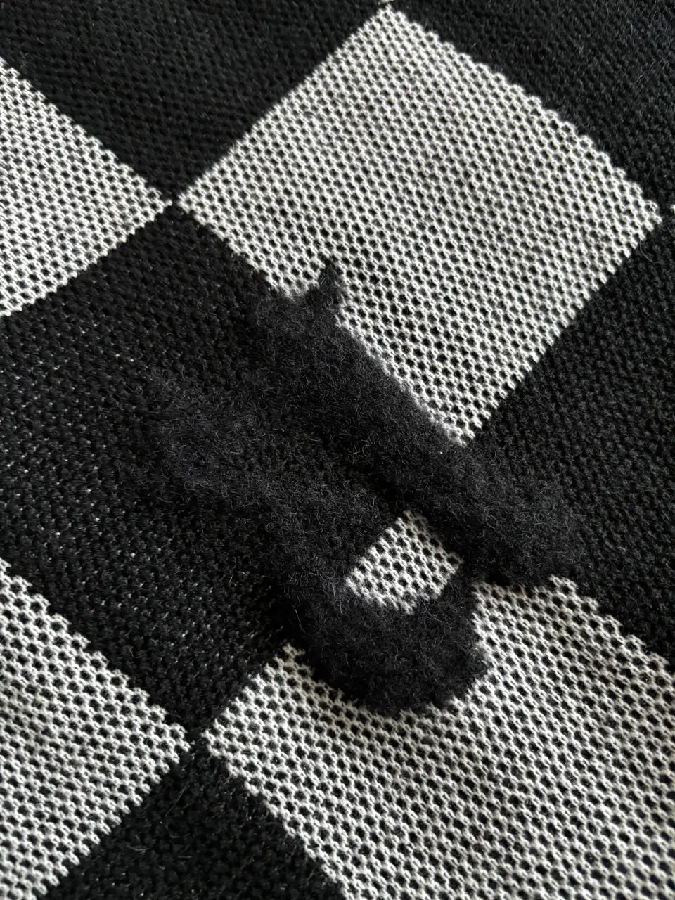 Amiri Old English Cashmere Scarf